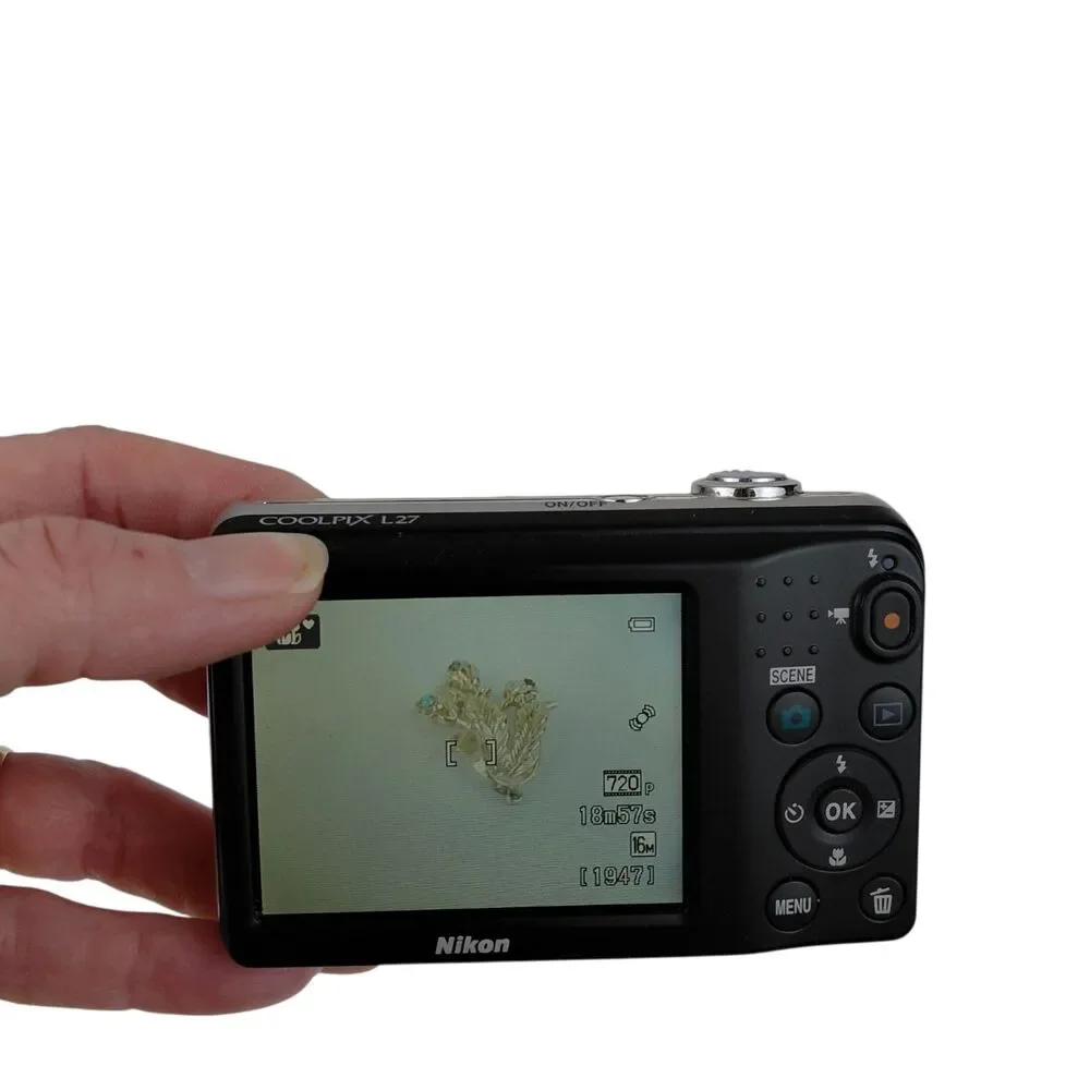 Nikon coolpix l27